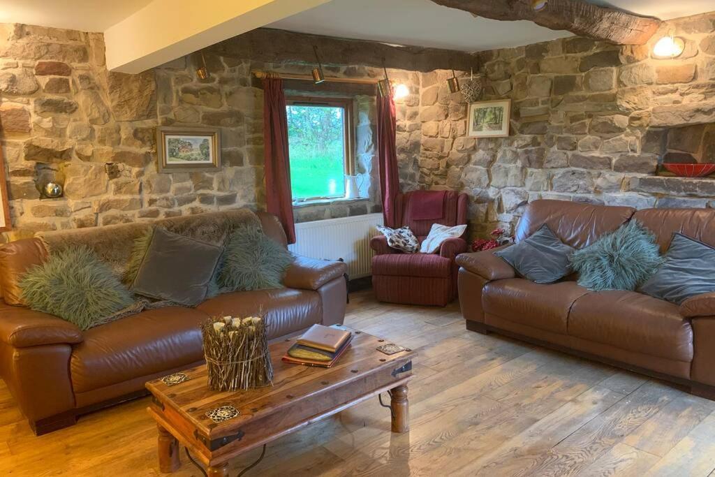 Stunning Secluded Peak District Luxurious Barn Villa Leek Exteriör bild