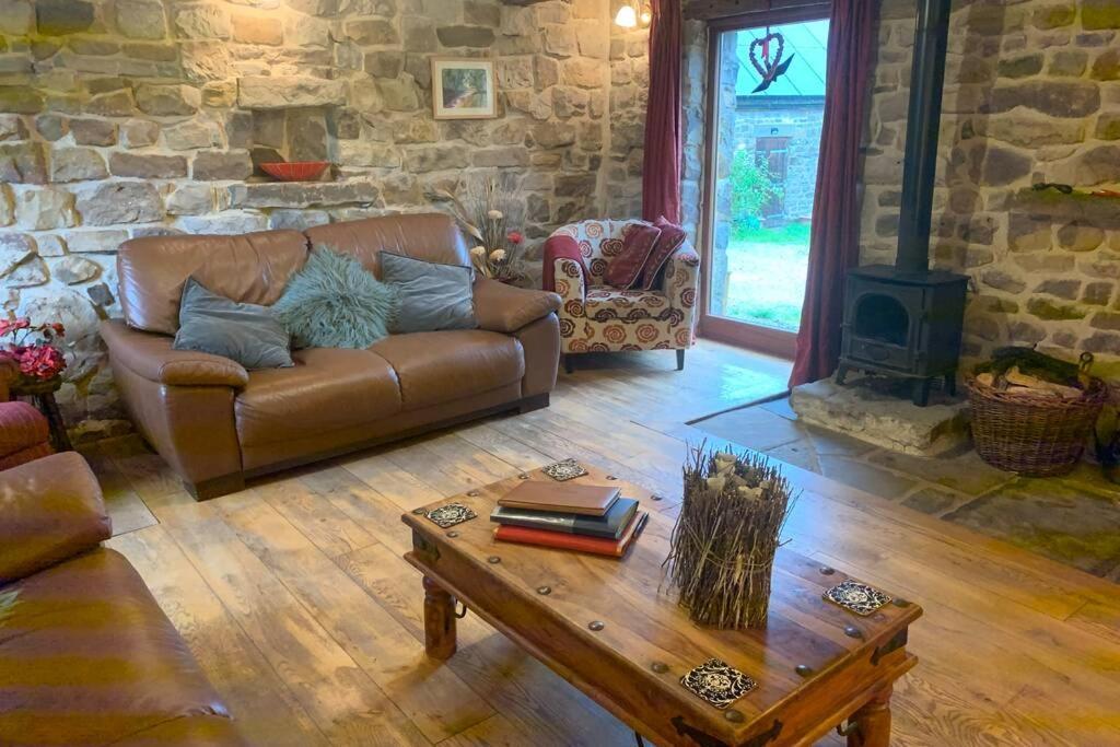 Stunning Secluded Peak District Luxurious Barn Villa Leek Exteriör bild